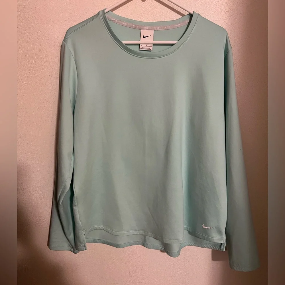 NIKE Classic Therma-Fit Athletic Athleisure Casual Long Sleeve T Shirt Wms Sz XL